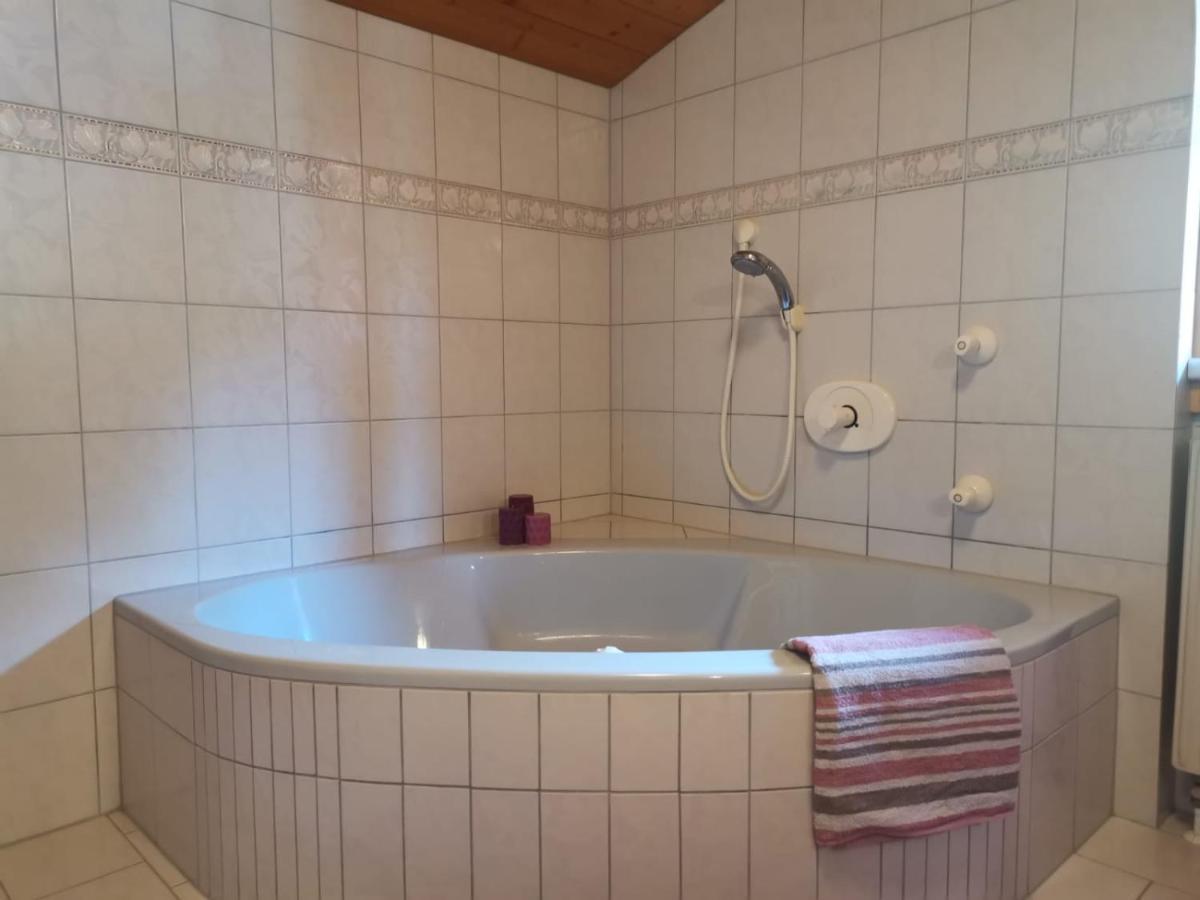 Appartment Lechner Neukirchen am Großvenediger Eksteriør billede